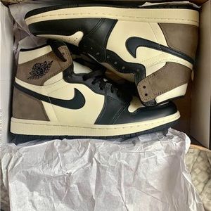 Brand new ds mocha 1s selling under marketplace value